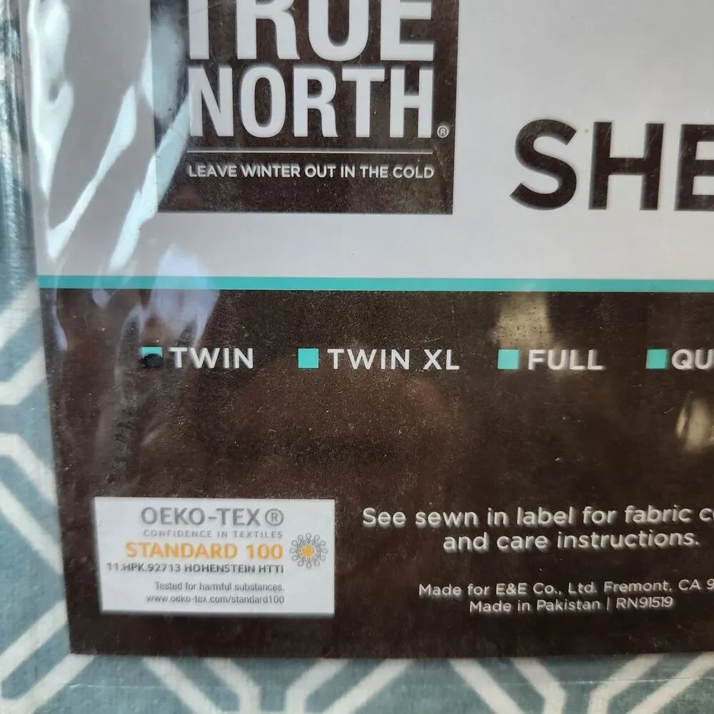Flannel Twin Sheet Set True North Soft and Cozy Blue White Geometric NEW!!